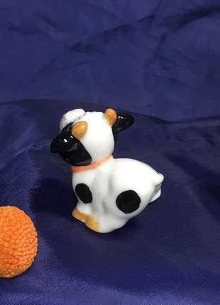 Статуэтка коровка с колокольчиком фарфоровая фигурка н4322 вашему вниманию милая,...