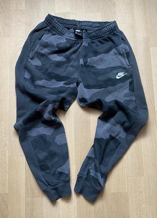 Спортивні штани nike nsw club jggr bb camo1 фото