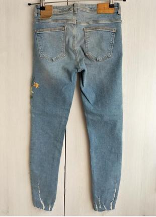Нові шикарні джинси  zara, розмір  36 .6 фото