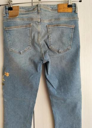Нові шикарні джинси  zara, розмір  36 .8 фото