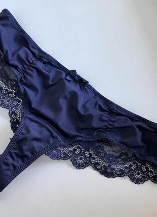 Трусики бразилианы