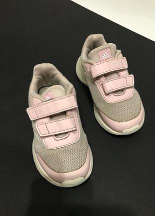 Adidas кроссовки