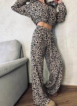 Леопардовий костюм1 фото