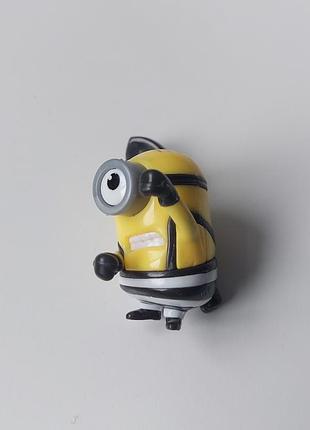 Фигурка kinder,киндер миньйон 4
