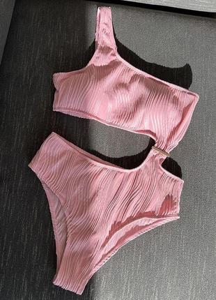 Женский купальник монокини фактурный на одно плечо с пластинкой textured розовый7 фото