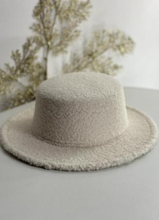 Шляпа канотье с полями 6 см букле boucle молочная