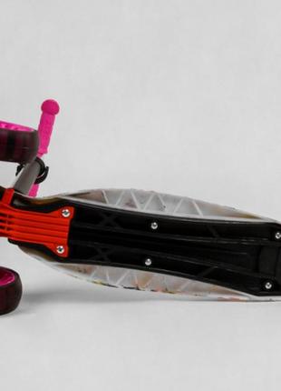 Дитячий триколісний самокат best scooter maxi s 12208 чорний з черепами2 фото