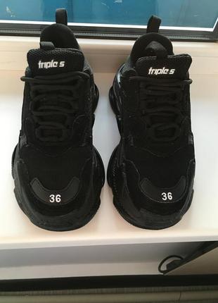 Кроссовки 👟 🖤🐾⚽️🤍