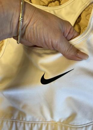 Топ лиф бра спортивный nike оригинал белый с логотипом для занятий спортом4 фото