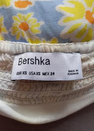 Сарафан у квіточки від bershka,ніжний легенький сарафан у квітковий принт,сарафан з віскози5 фото