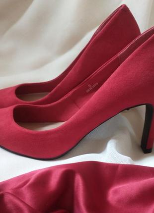 Туфлі червоні лодочкі4 фото