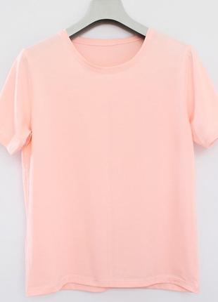 Жіноча однотонна футболка абрикосового кольору1 фото