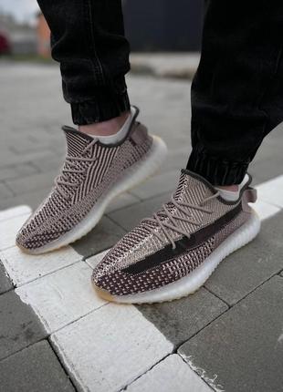 Чоловічі кросівки yeezy boost3 фото