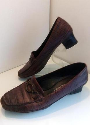 Комфортні італійські туфлі з натуральної шкіри5 фото