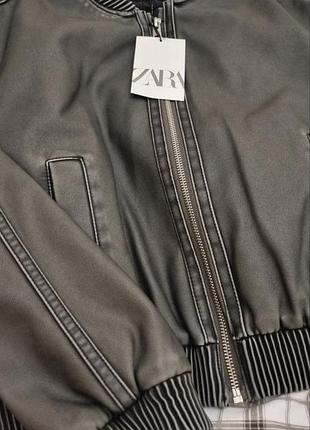 Бомбер zara