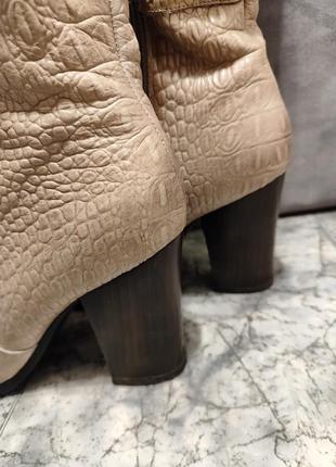 Зимние кожаные сапоги 39 размер, на каблуке, стелька 25,5 см4 фото