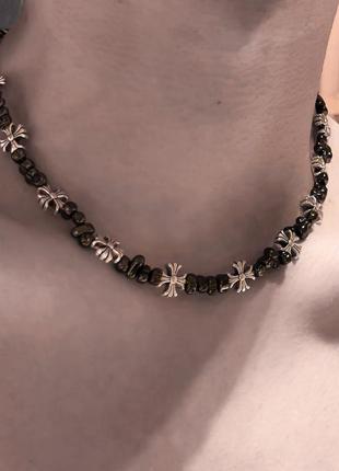 Ожерелье унисекс с камнями и крестиками черное2 фото