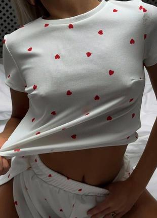 Пижама с шортами рубчик с сердечками белая легкая женская весенняя на весну демисезонная шорты футболка домашний костюм батал4 фото