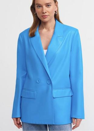Блейзер ,пиджак в стилі zara жакет из искусственной кожи (38р)в стиле zara