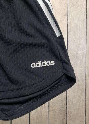 Легкие шорты adidas7 фото