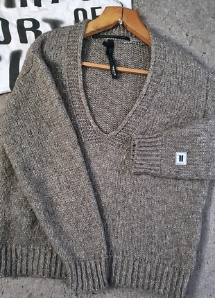Нарядный свитер джемпер 10%шерсть