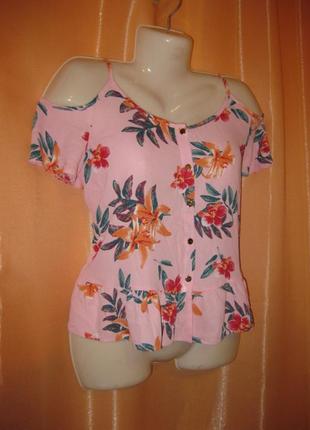 Легкая шифоновая приятная блуза майка с вырезами на плечах с рюшами нарядная розовая большой размер3 фото