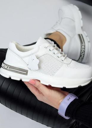 Натуральні шкіряні жіночі кроси, кросівки білого кольору, комфортна модель з перфорацією 36,37,39,405 фото