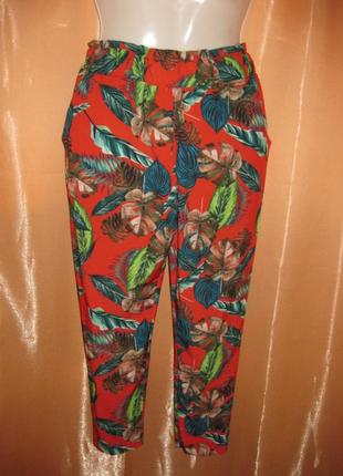 Червоні літні легкі штани брюки з кишенями завужені маленький розмір made in italy італія км1985