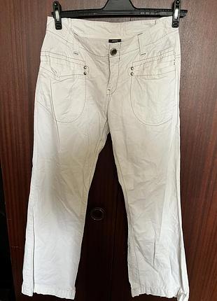 Котоновые белые штаны