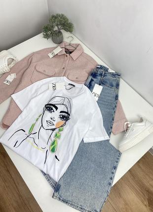 Белая футболка zara с вышитой девушкаю с,м,л,теплая рубашка zara,джинсы1 фото