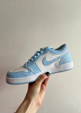 Женские кроссовки nike air jordan 1 low blue white3 фото