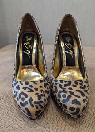 Туфли лодочки с леопардовым принтом2 фото