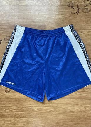 Футбольные шорты uhlsport