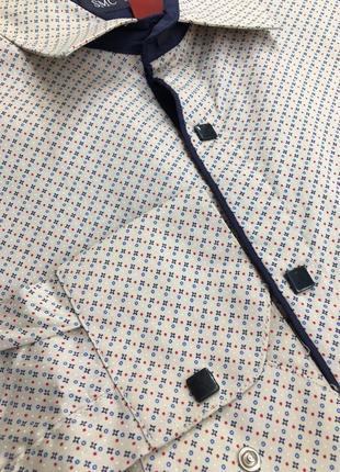 Рубашка мужская приталенная, стильная сорочка