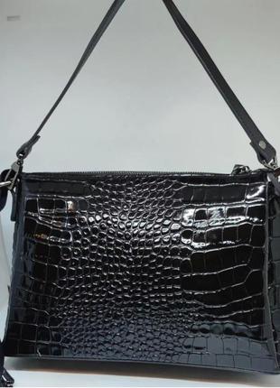 Сумочка из натуральной кожи от бренда diamond