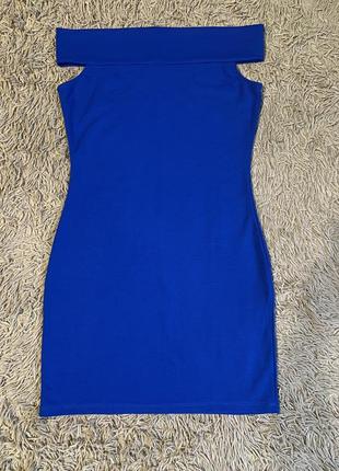 Сукня  з відкритими плечима