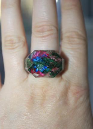 Оригинальное крупное акриловое прозрачное кольцо перстень с сухоцветами6 фото