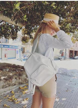 Белый кожаный женский рюкзак итальялия7 фото