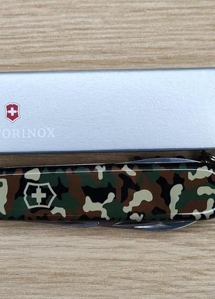 Ніж складаний туристичний victorinox vx13603.942 фото