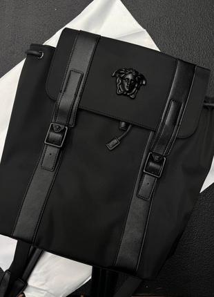 Рюкзак в стилі versace