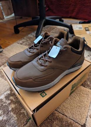 Новые кроссовки jack wolfskin