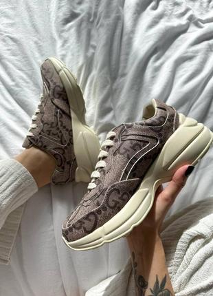 Кроссовки в стиле gucci rython