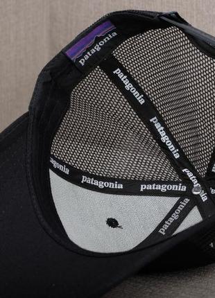 Чорна кепка з вишитим логотипом patagonia4 фото