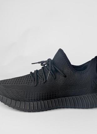 Кроссовки мужские adidas yeezy тканевые черные. очень легкие супер качество