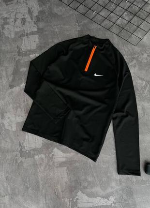 Спортивная кофта в стиле nike