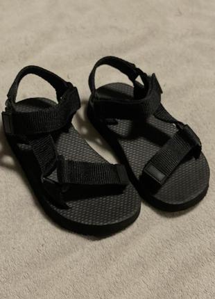 Стильные черные сандалии босоножки в стиле зара 26 р