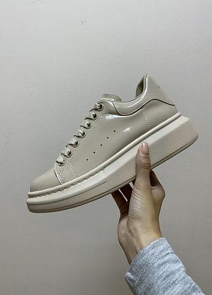 Кросівки alexander mcqueen beige patent кроссовки
