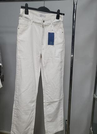 Белые джинсы