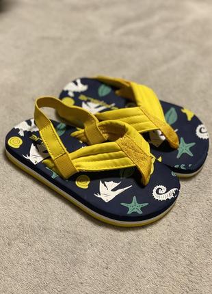 Капці тапочки сандалі в’єтнамки босоніжки морський принт жовті темно сині розмір 26