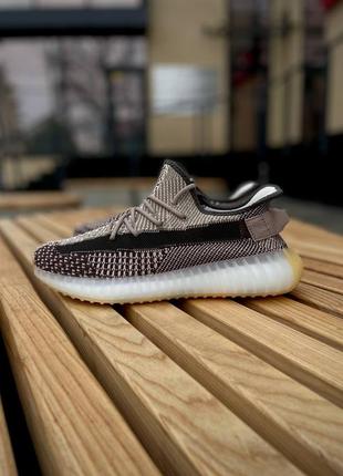 Популярная модель yeezy которая подойдет под любой образ👟6 фото